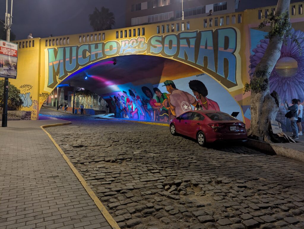 PXL_20251002_233630459